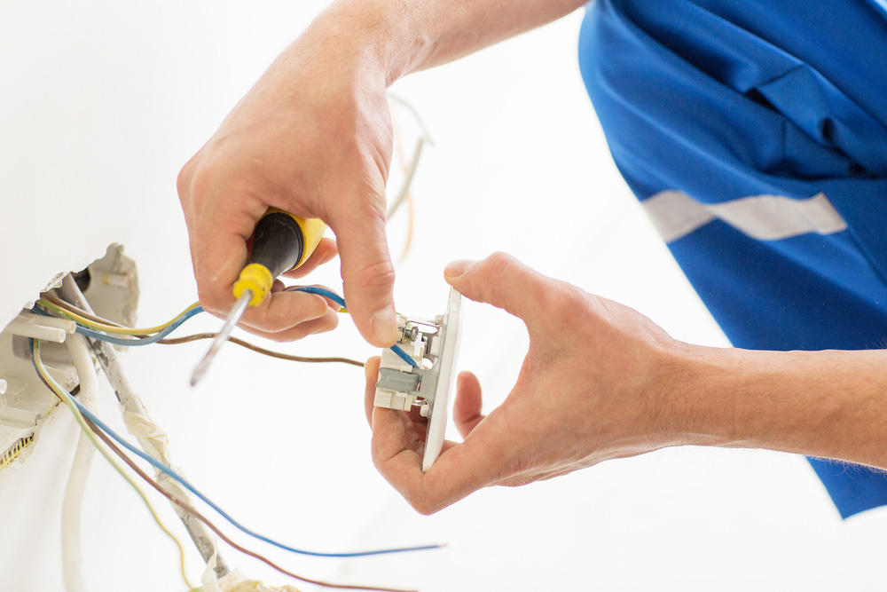 How Much Does An Electrician Charge In Port Macquarie?